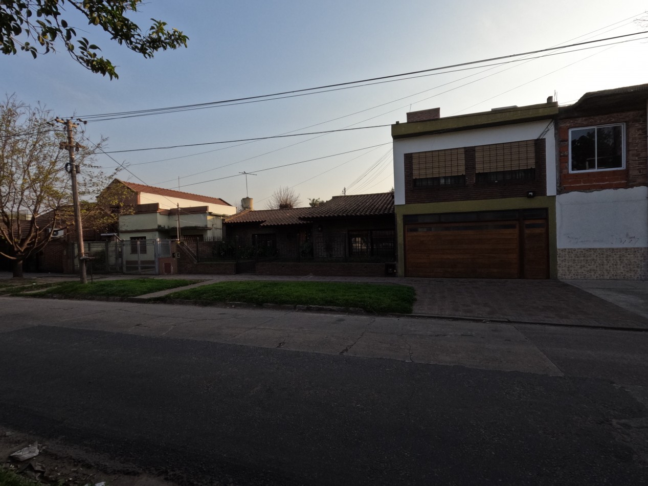 Foto Casa en Venta en Florencio Varela, Buenos Aires - U$D 180.000 - pix970061173 - BienesOnLine