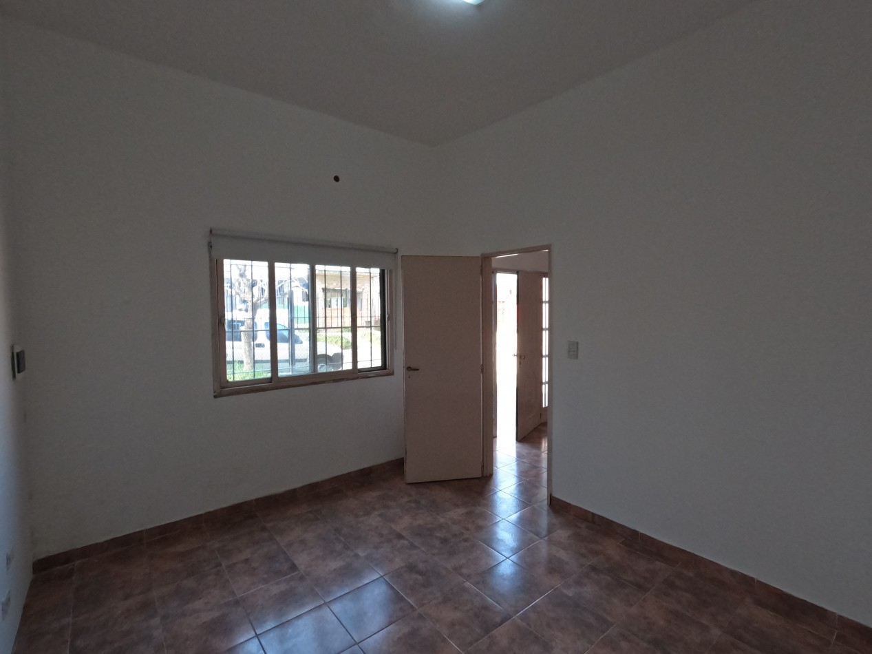 Casa en Florencio Varela - Terreno 10 X 50 - zona senzabello