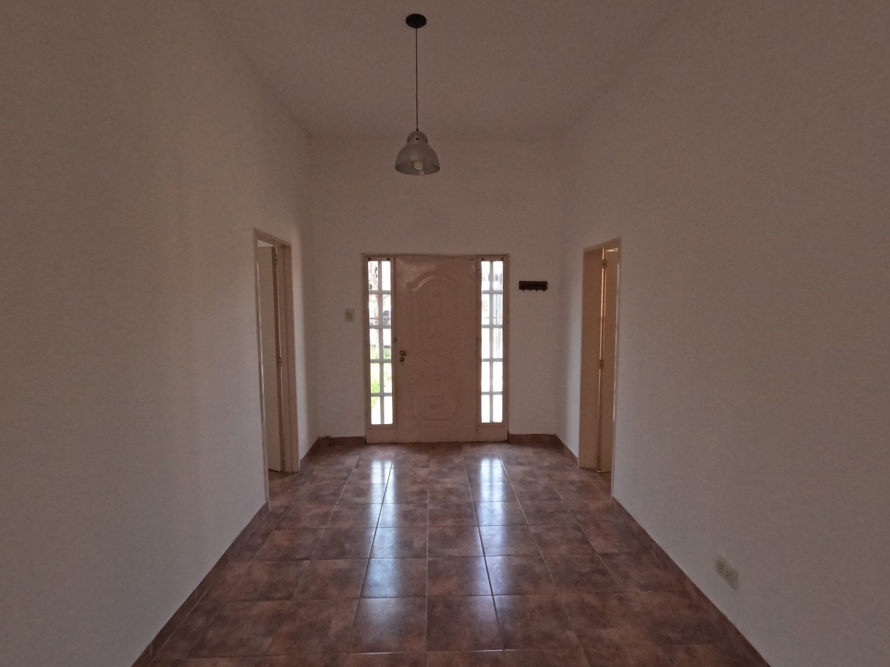 Casa en Florencio Varela - Terreno 10 X 50 - zona senzabello