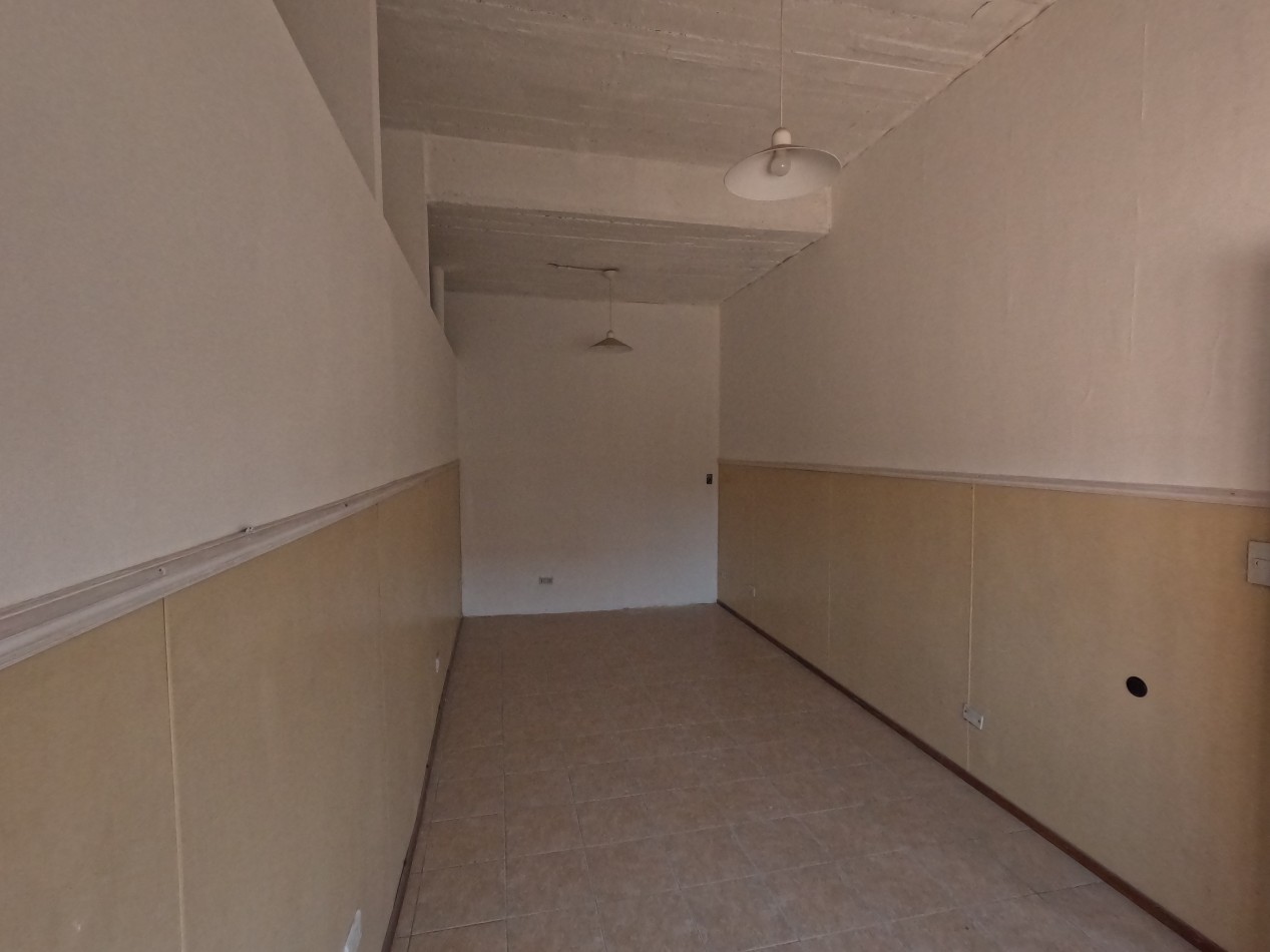 Casa en Florencio Varela - Terreno 10 X 50 - zona senzabello