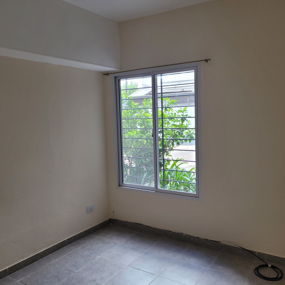 Departamento en venta de 3 Ambientes en Planta Baja con Patio Propio