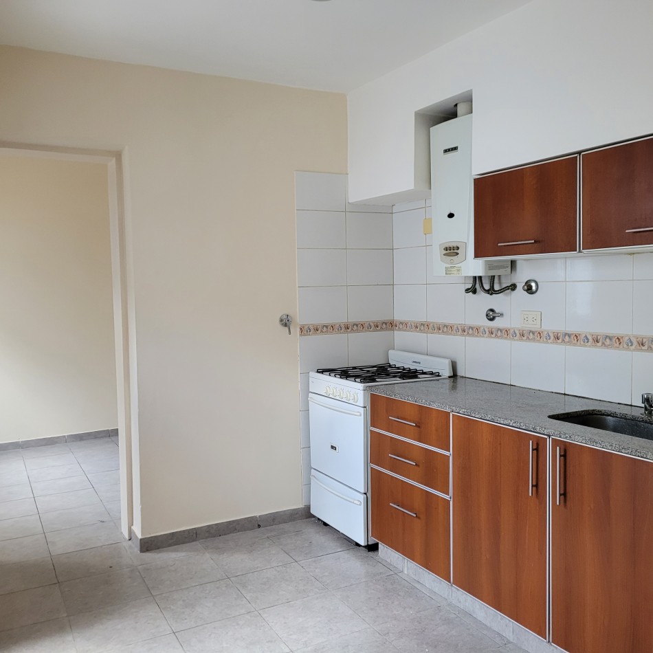 Departamento en venta de 3 Ambientes en Planta Baja con Patio Propio