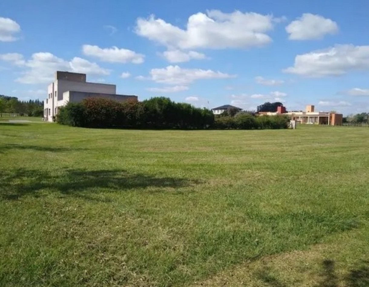 Lote en Barrio El Mirador - Club de Campo