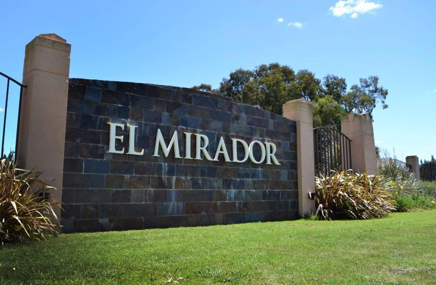 Lote en Barrio El Mirador - Club de Campo