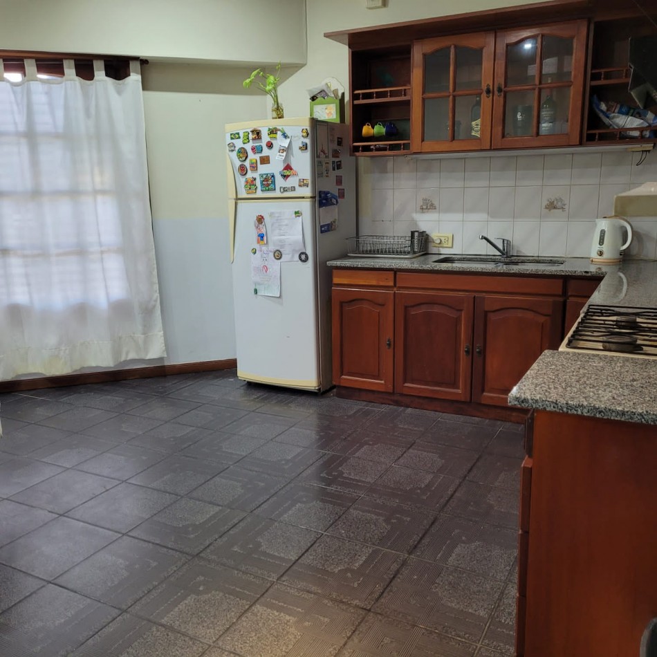 Casa en Venta 5 ambientes - Ezpeleta