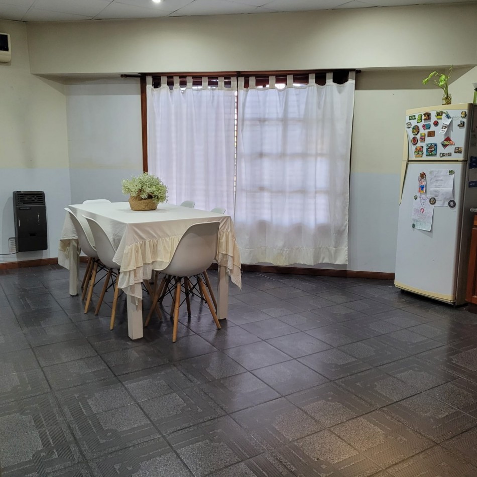 Casa en Venta 5 ambientes - Ezpeleta