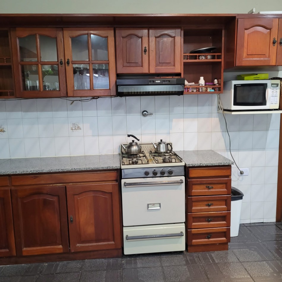 Casa en Venta 5 ambientes - Ezpeleta