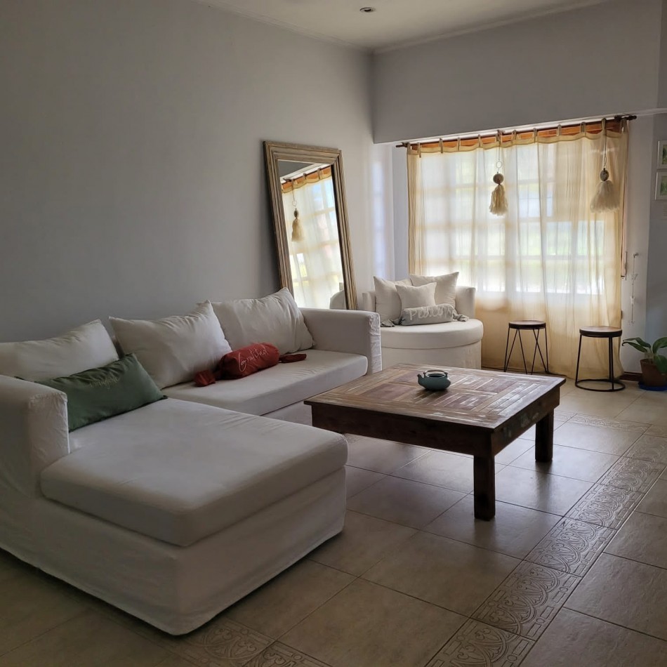 Casa en Venta 5 ambientes - Ezpeleta