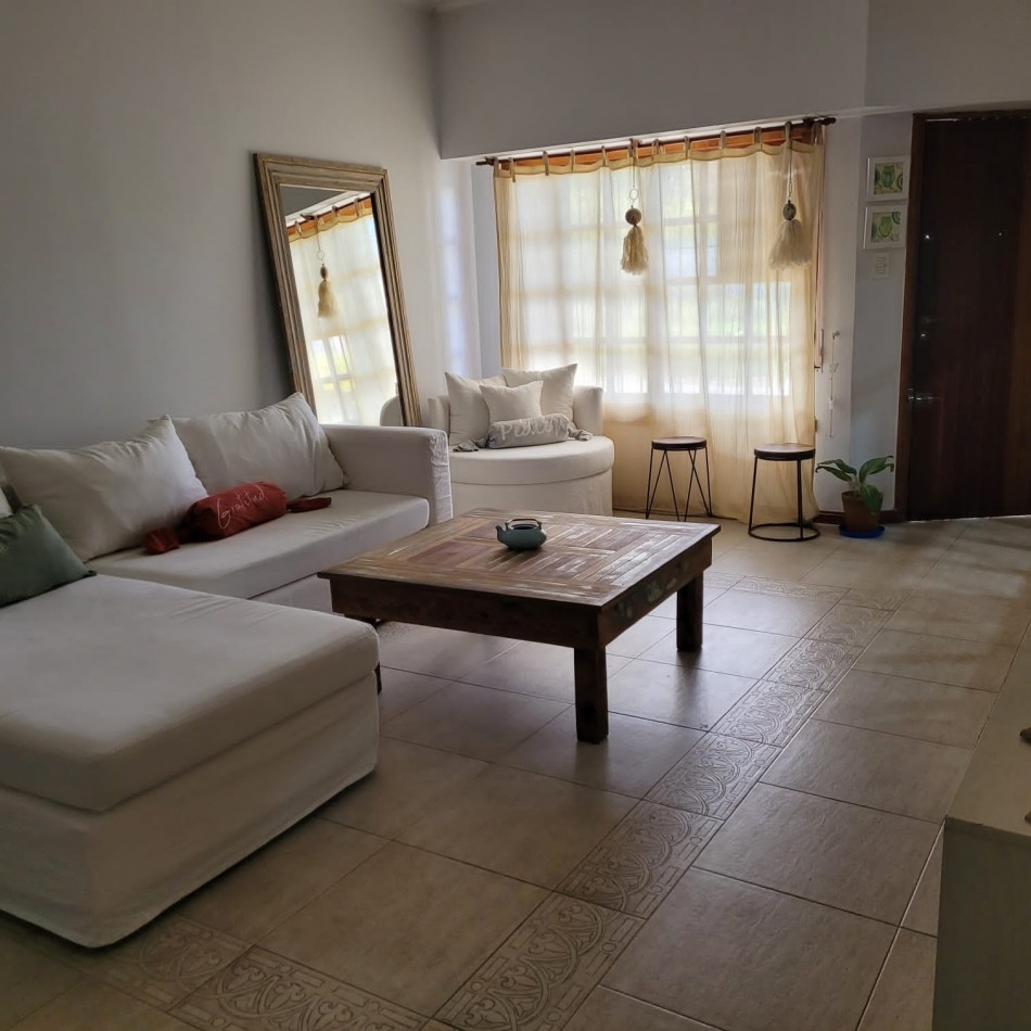 Casa en Venta 5 ambientes - Ezpeleta