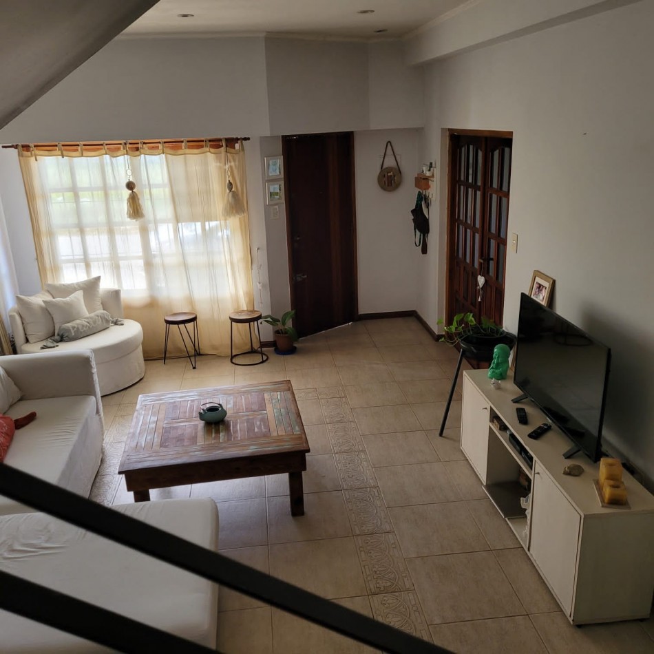 Casa en Venta 5 ambientes - Ezpeleta