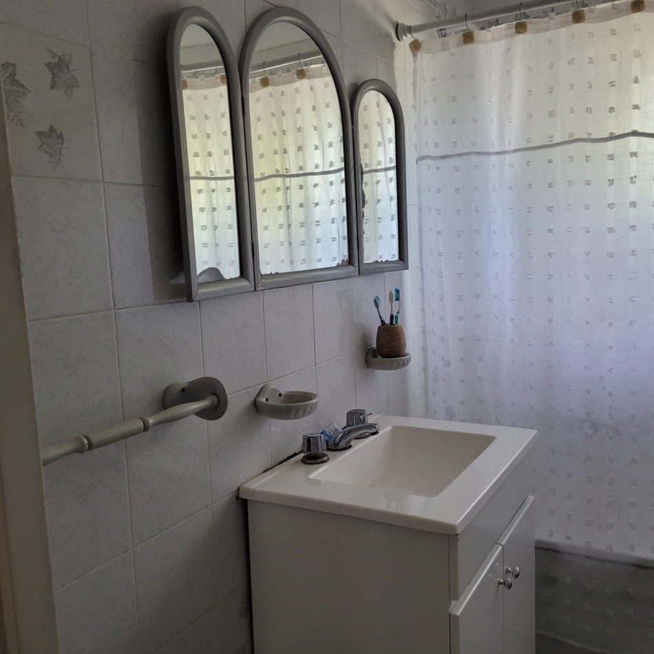 Casa en Venta 5 ambientes - Ezpeleta