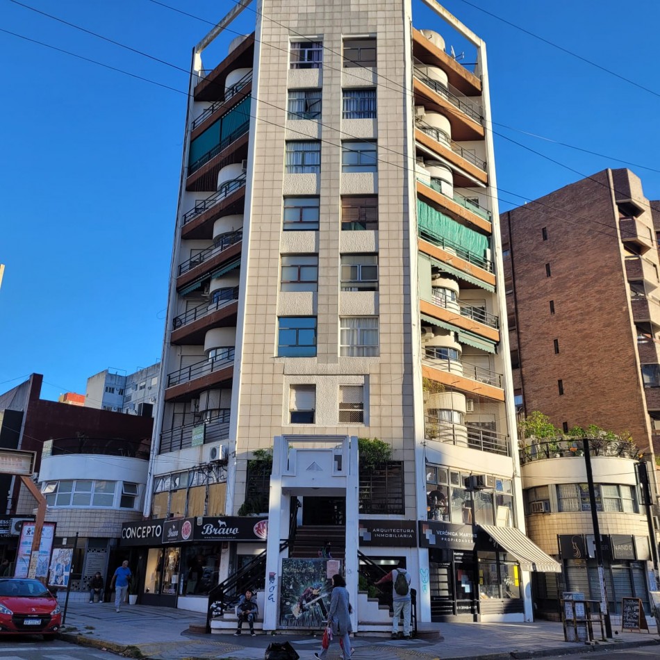 Departamento en Venta 3 ambientes con cochera - Quilmes Centro