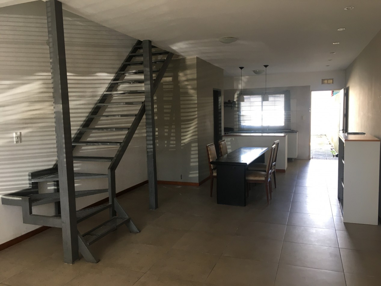 Departamento tipo duplex en Venta 4 Ambientes - Qiulmes