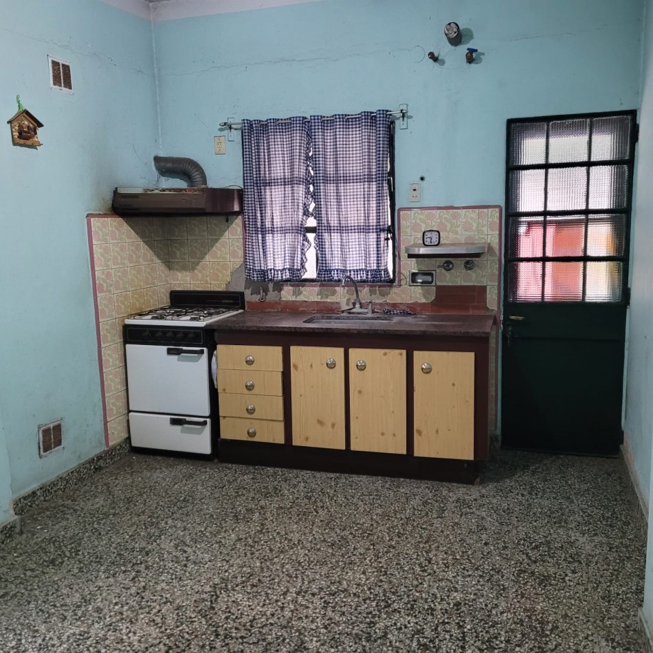 Casa en venta - Berazategui 