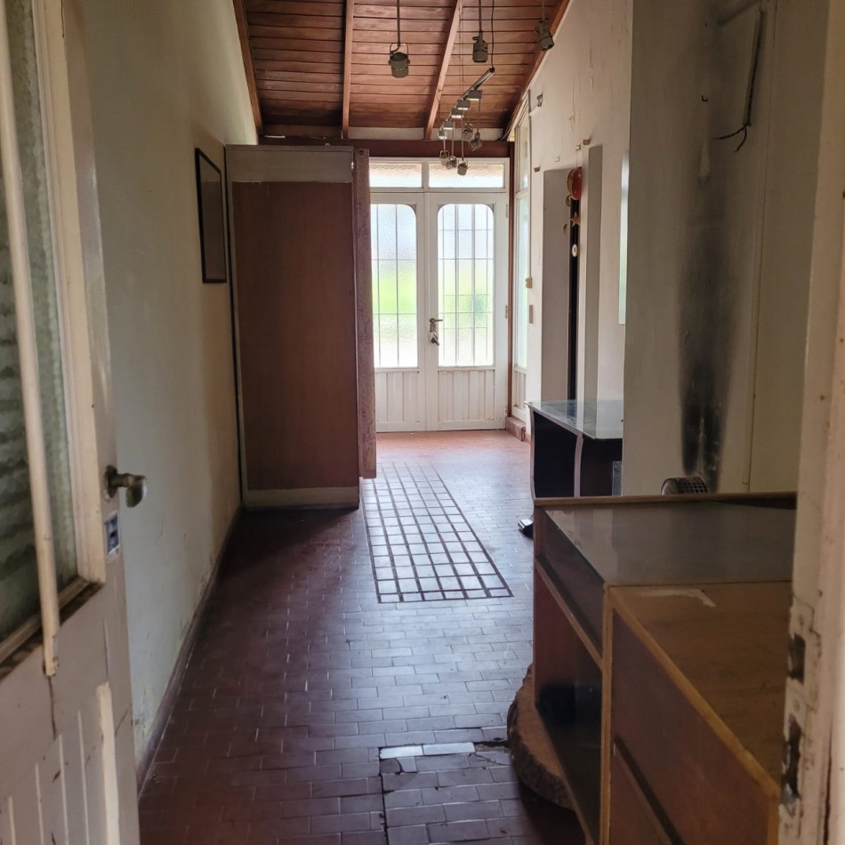 Casa en venta de 3 ambientes - Bernal