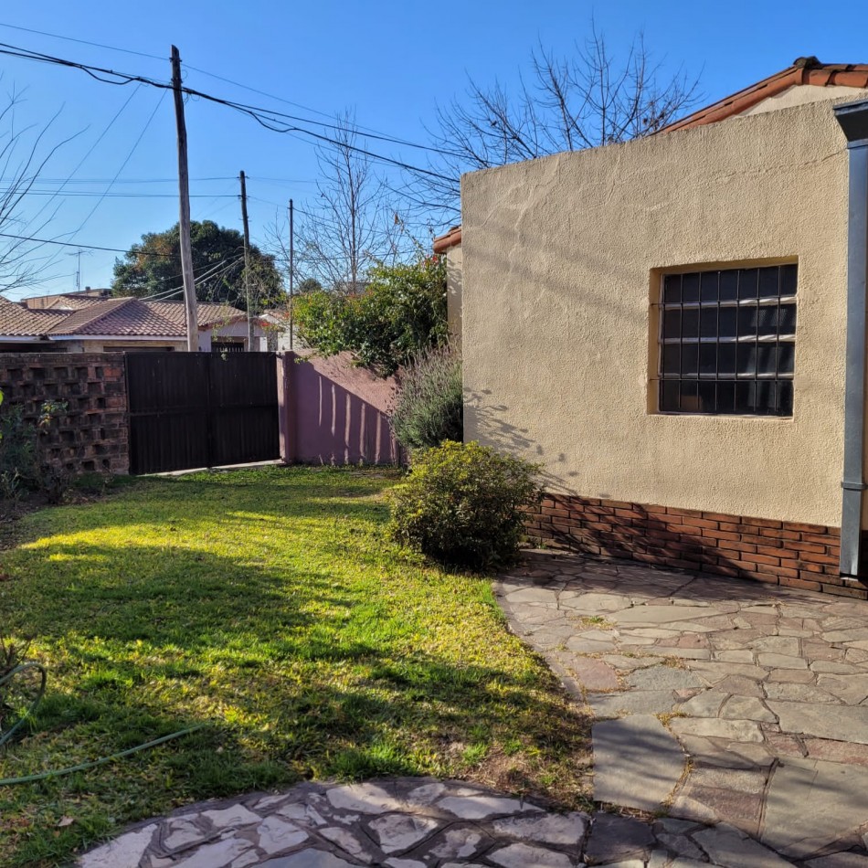 Casa en Venta - Quilmes Oeste - 3 ambientes