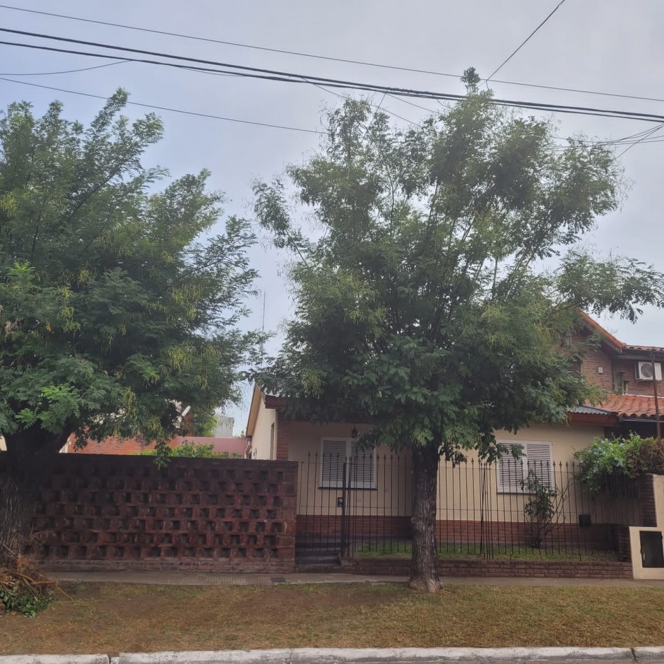 Casa en Venta - Quilmes Oeste - 3 ambientes