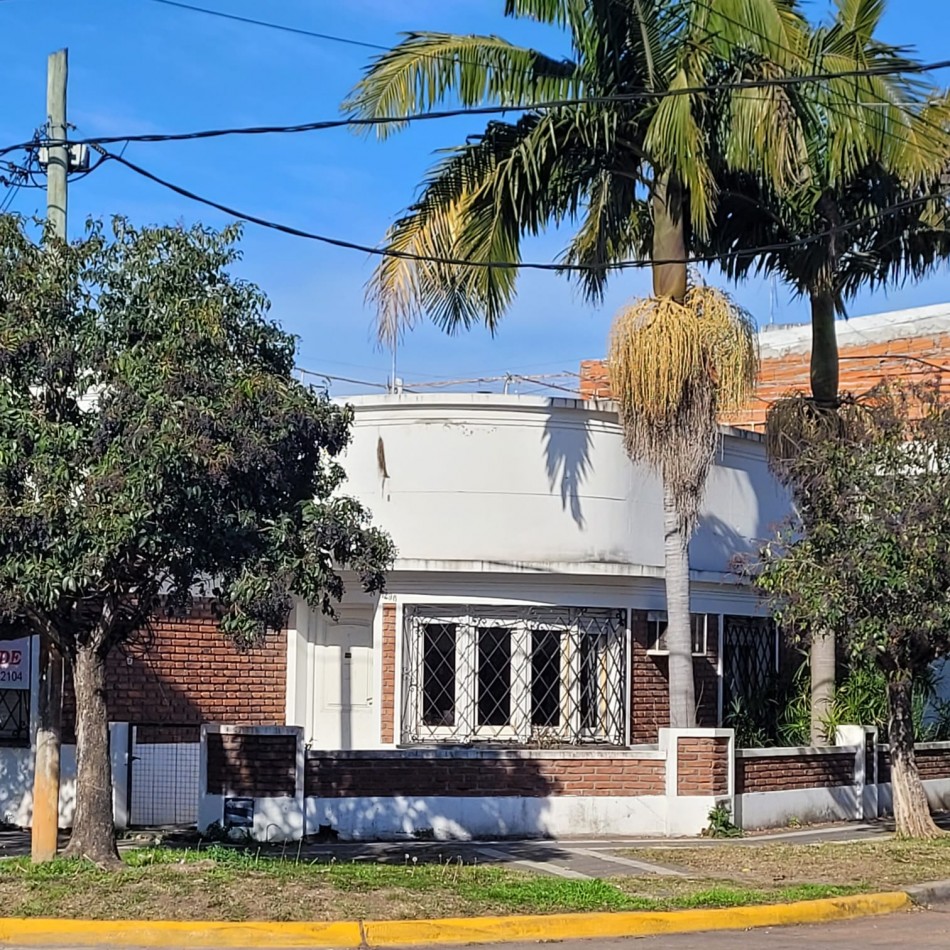 Casa en Venta - Carlos Pelegrini al 600 - Quilmes