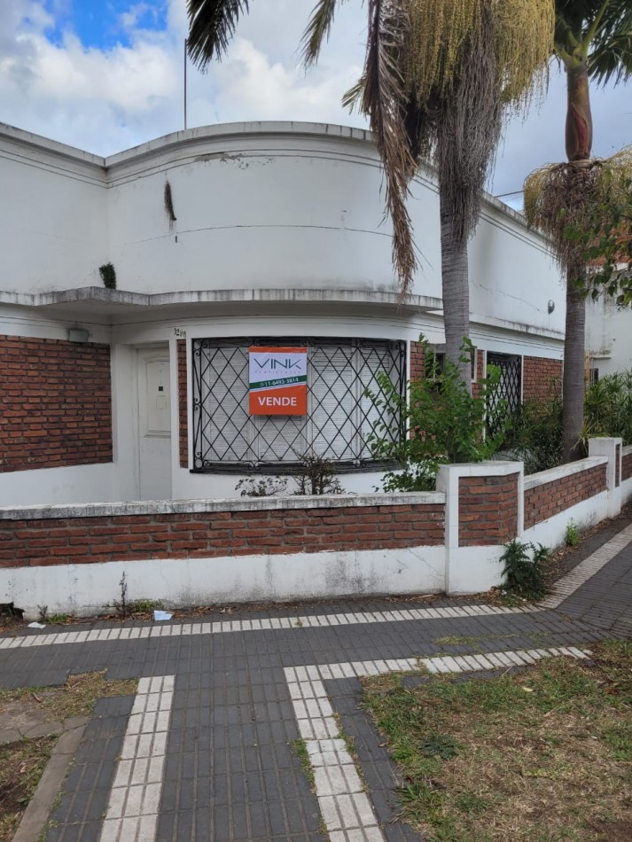 Casa en Venta - Carlos Pelegrini al 600 - Quilmes