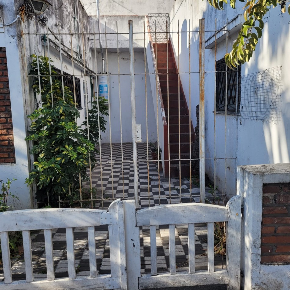 Casa en Venta - Carlos Pelegrini al 600 - Quilmes