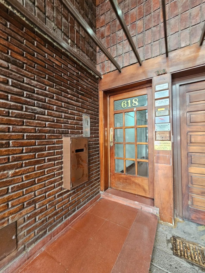 Oficina en venta - Sarmiento 618 - Quilmes