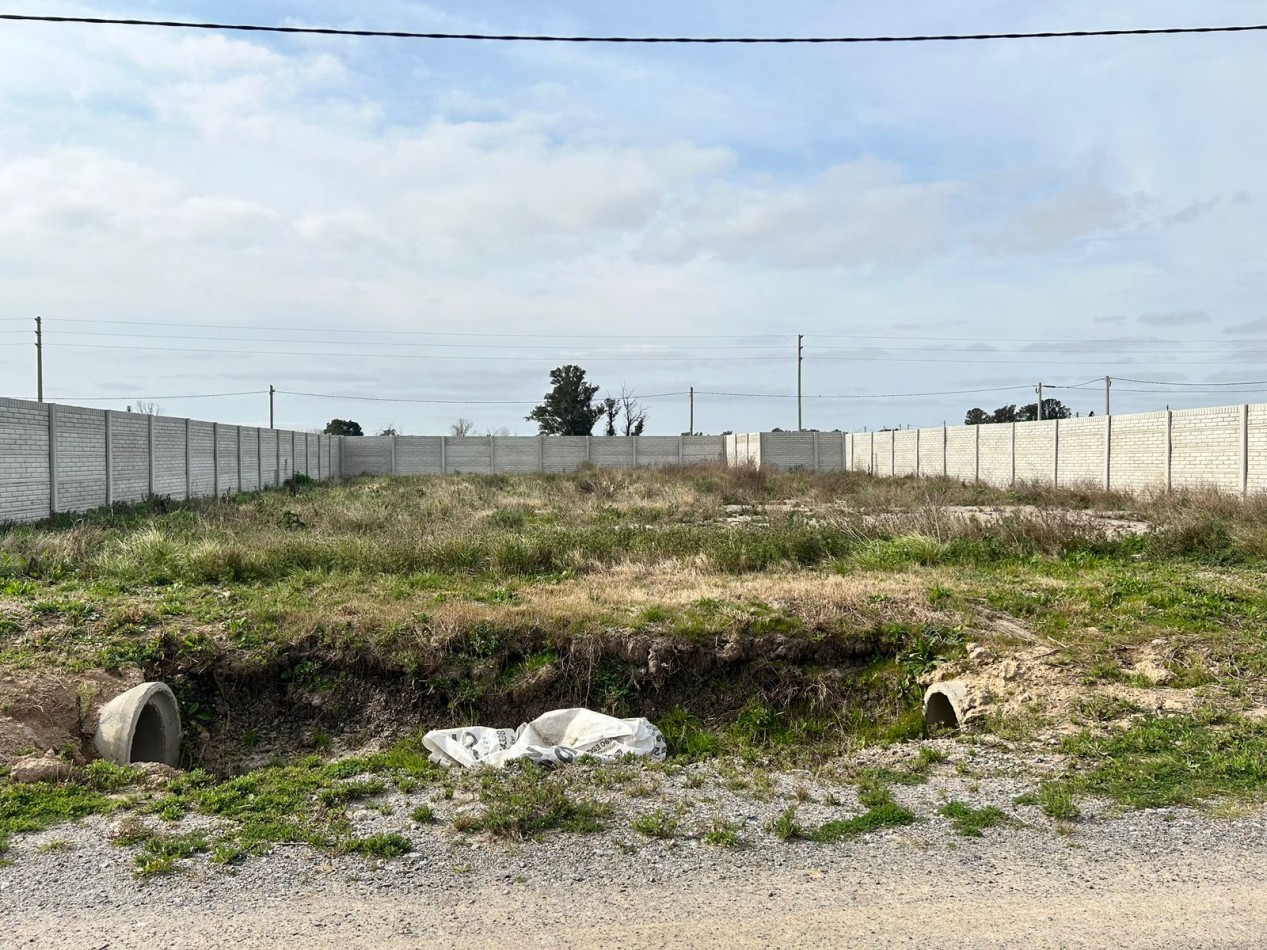 Lote en Barrio Cerrado - Siempre Verde - Los Hornos OPORTUNIDAD!!!!