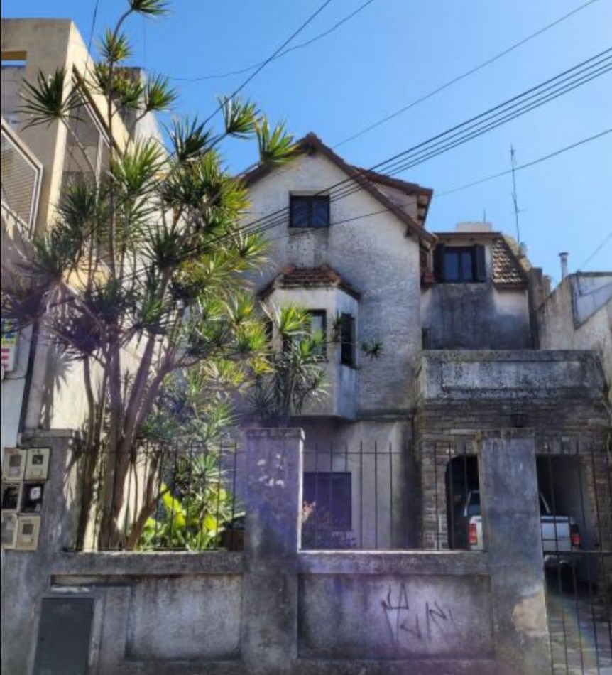 Casa en Venta Quilmes - 12 de octubre 7 ambientes