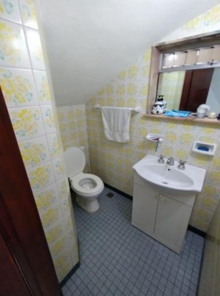 Casa 6 ambientes en venta - Don Bosco - con pileta