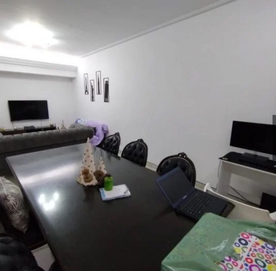 Casa 6 ambientes en venta - Don Bosco - con pileta