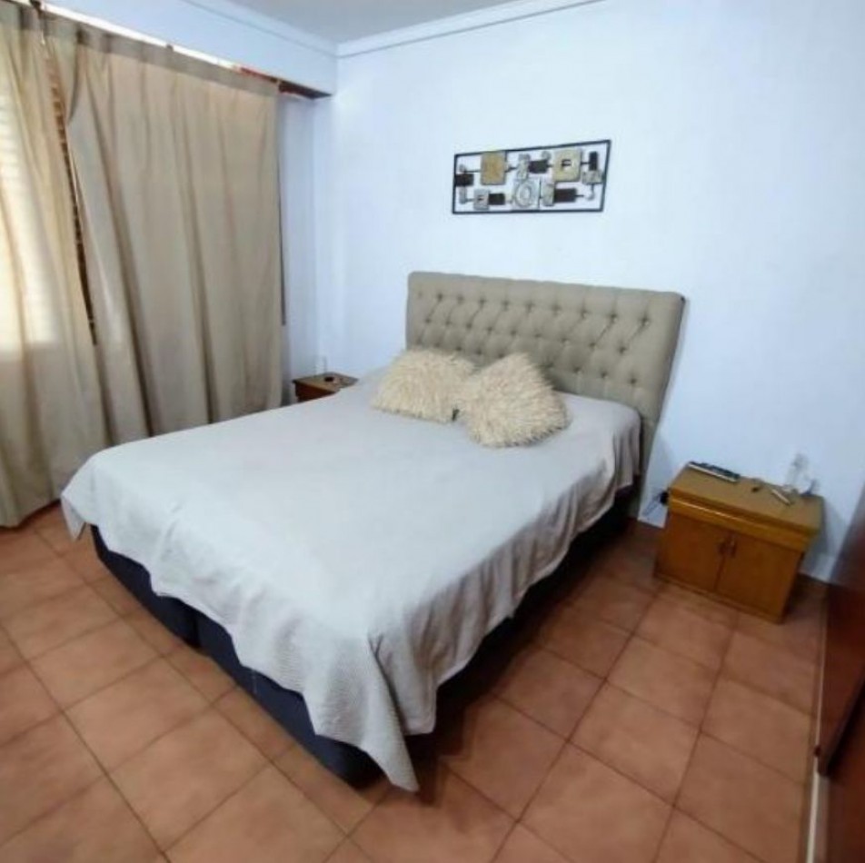 Casa 6 ambientes en venta - Don Bosco - con pileta