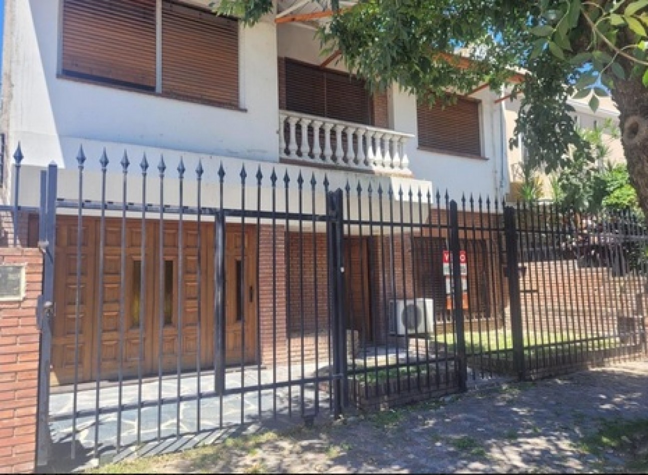 Casa 6 ambientes en venta - Don Bosco - con pileta