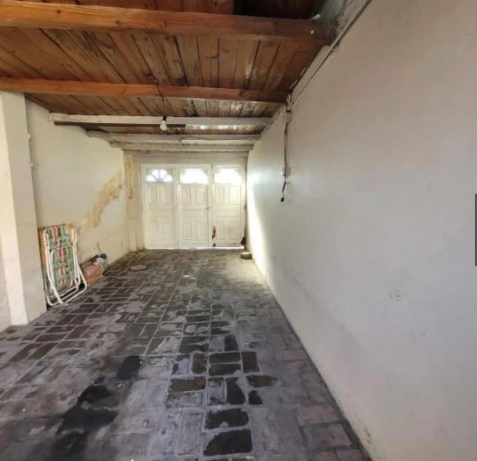 Casa de 3 ambientes en venta - Berazategui