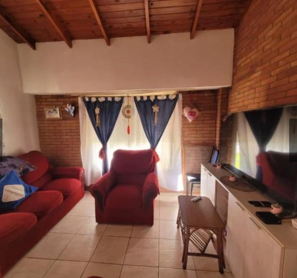 Casa de 3 ambientes en venta - Berazategui
