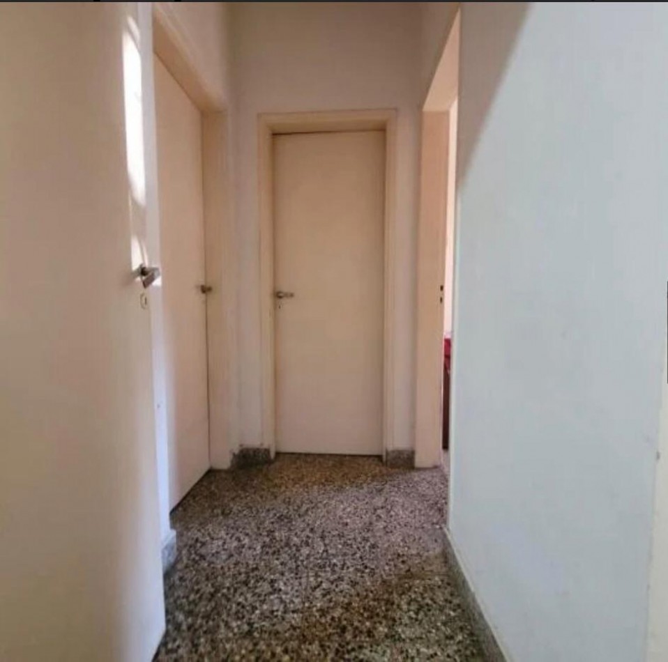 Casa de 3 ambientes en venta - Berazategui