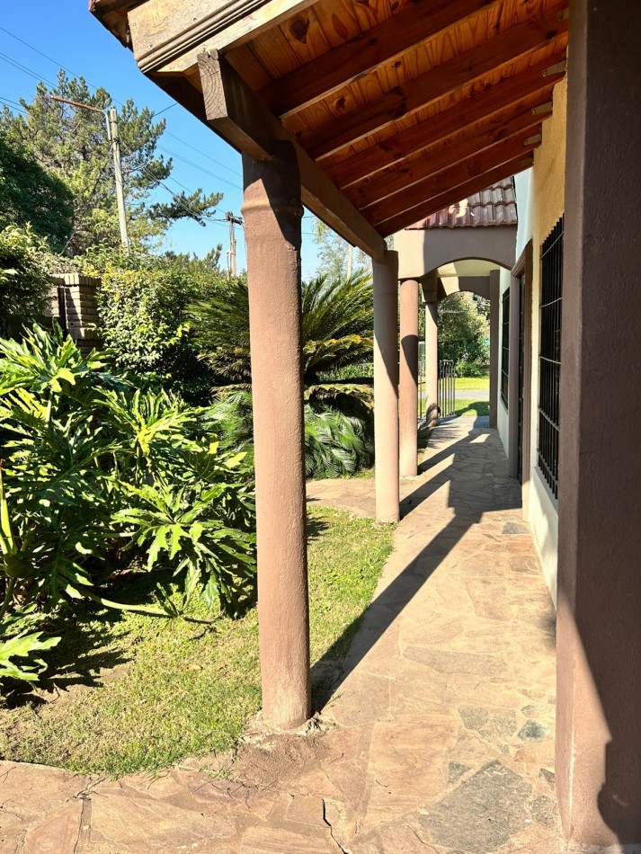 Casa Quinta en lote Gigante - Florencio Varela