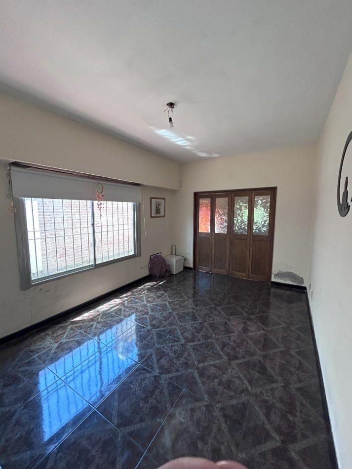 2 Casas en venta - Florencio Varela - Granaderos 200