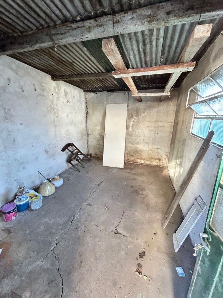 Casa en Venta a reciclar - VillaVateone - Florencio Varela