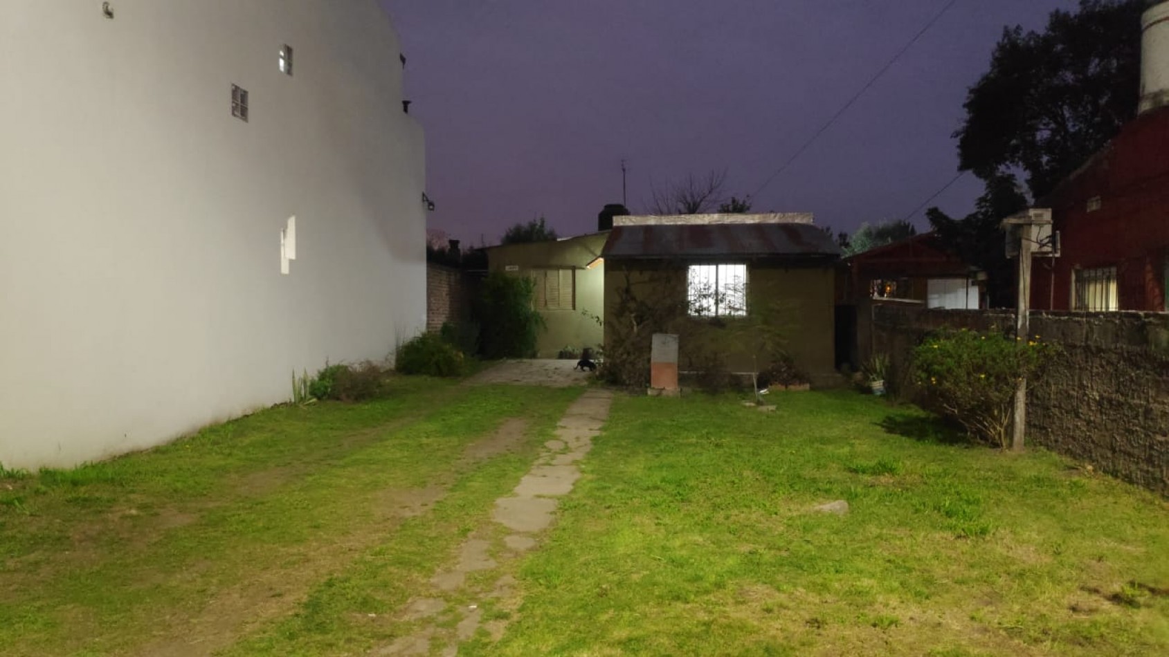 Oportunidad Real y Unica!!! Casa en venta a reciclar - Vateone - Florencio Varela