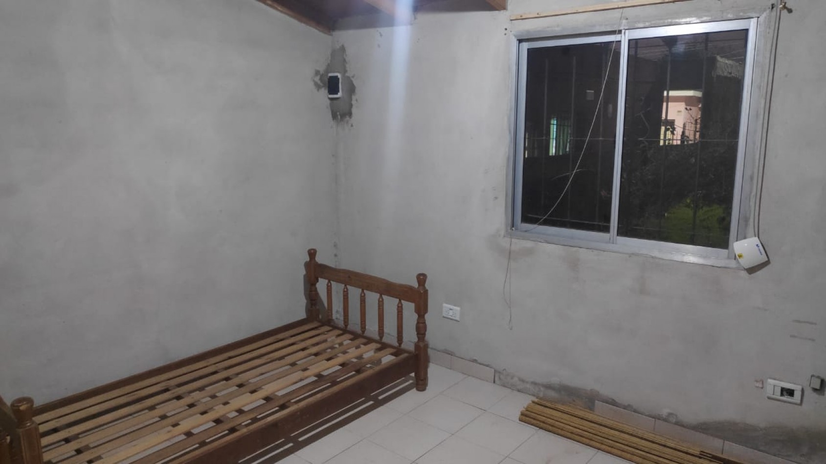 Oportunidad Real y Unica!!! Casa en venta a reciclar - Vateone - Florencio Varela