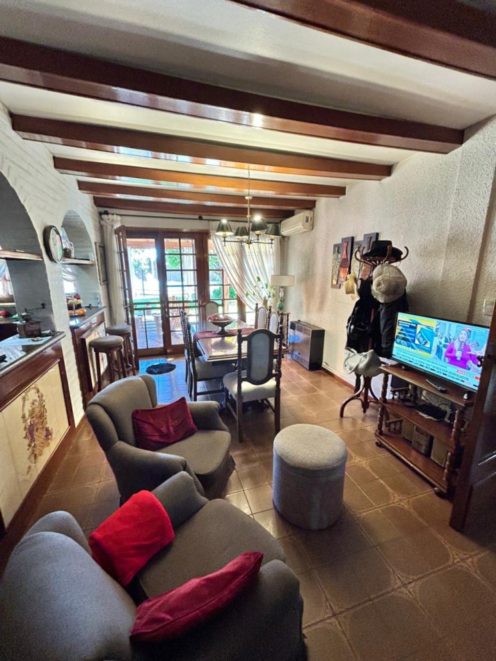 Imponente Casa en Venta - Villa Vetteone - Florenci Varela