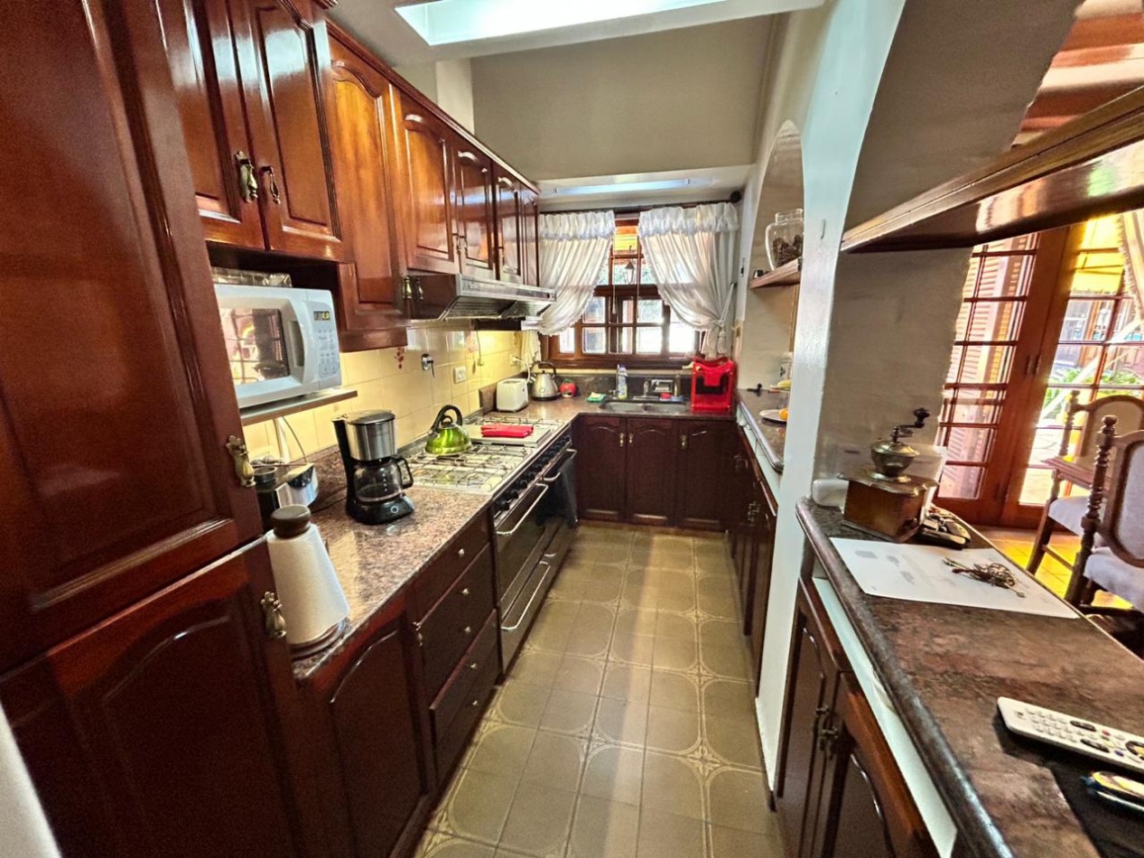 Imponente Casa en Venta - Villa Vetteone - Florenci Varela