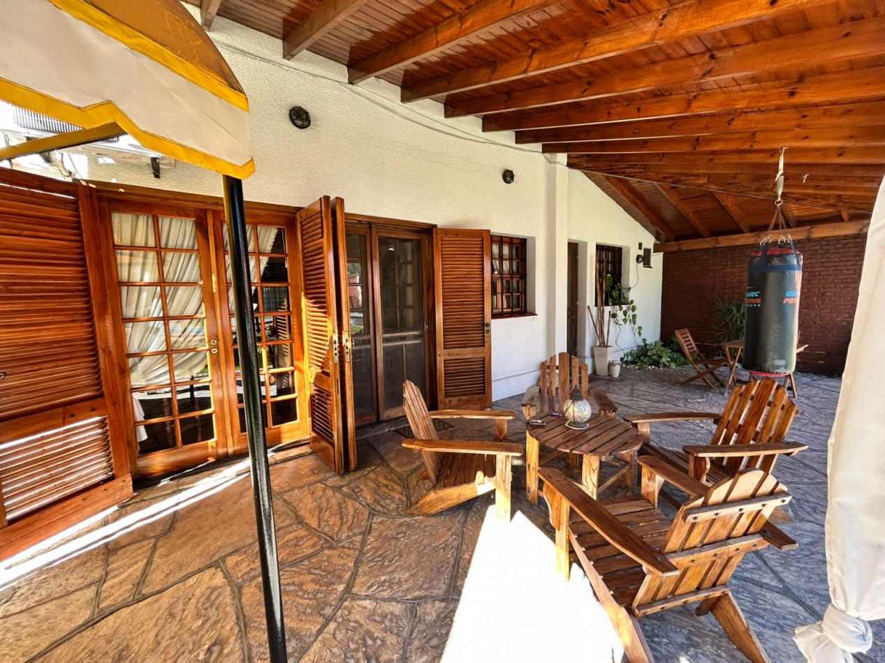 Imponente Casa en Venta - Villa Vetteone - Florenci Varela