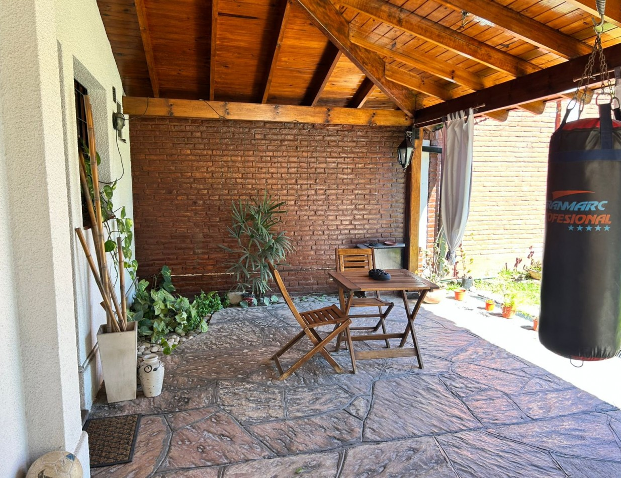 Imponente Casa en Venta - Villa Vetteone - Florenci Varela