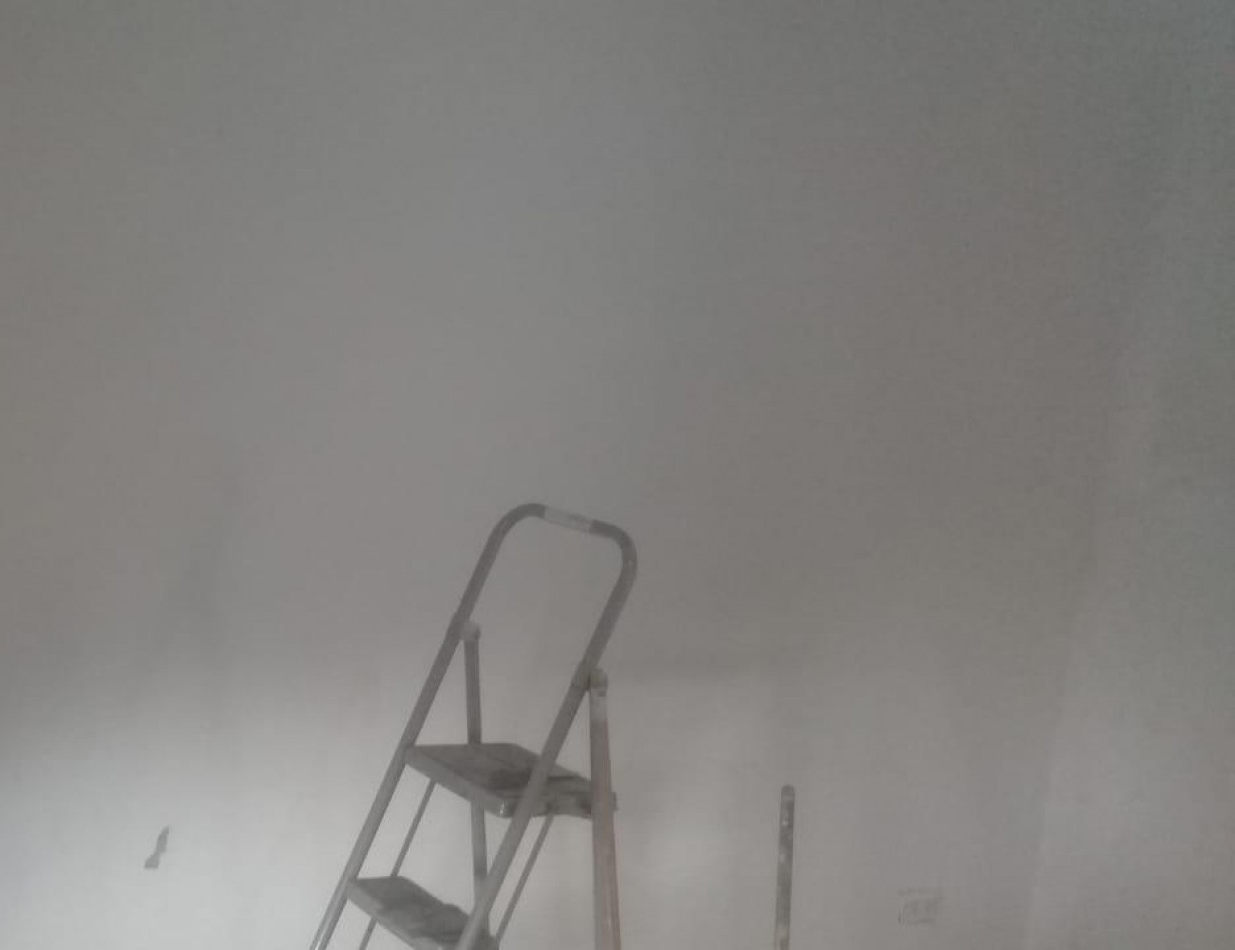 Casa en venta con departamento al fondo en florencio varela