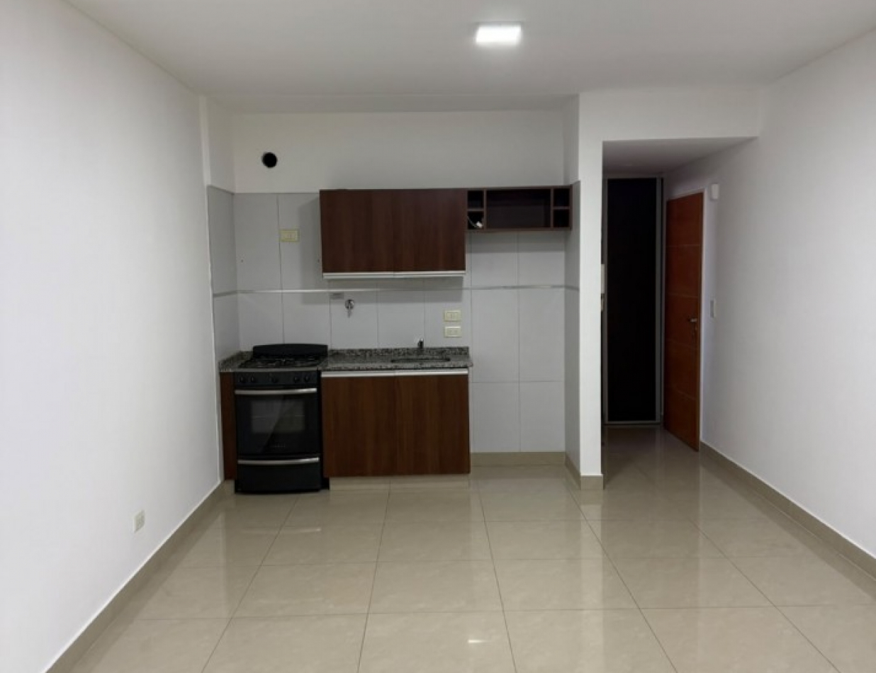 Departamento monoambiente en alquiler - Florencio Varela Centro