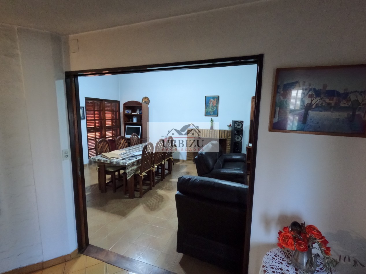 Importante Casa en Venta - Villa Vatteone - Florencio Varela