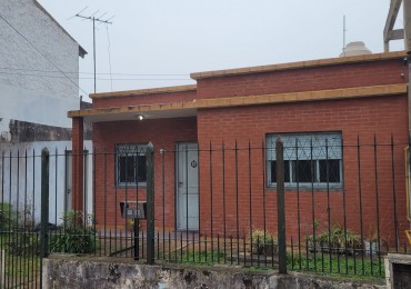 Casa en venta - Berazategui 