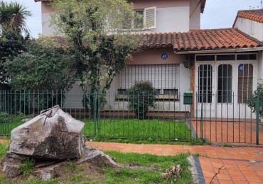 Casa en venta de 3 ambientes - Bernal