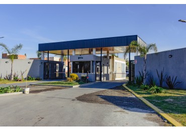 Lote central en Barrio Federico I - Sourigues - Berazategui