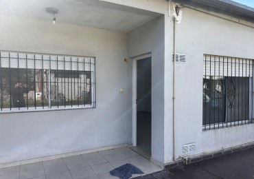 Departamento 2 ambientes con cochera en alquiler - Florencio Varela